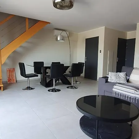Superbe Appart. Duplex Plein Sud דירה *